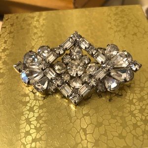 Vintage Weiss Rhinestone Brooch